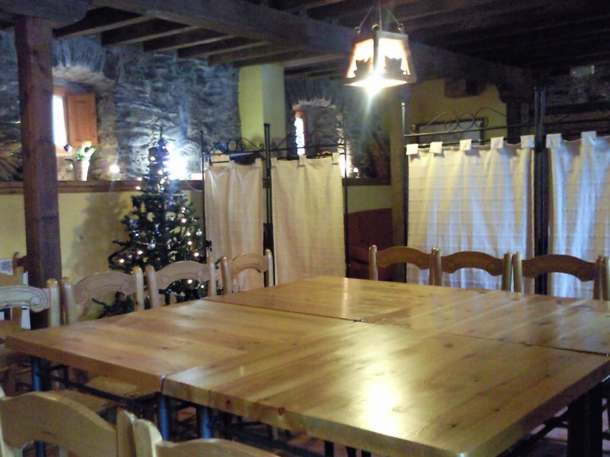 Hotel Rural El Urogallo Murias de Paredes Kültér fotó