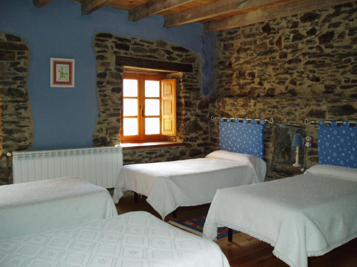 Hotel Rural El Urogallo Murias de Paredes Szoba fotó